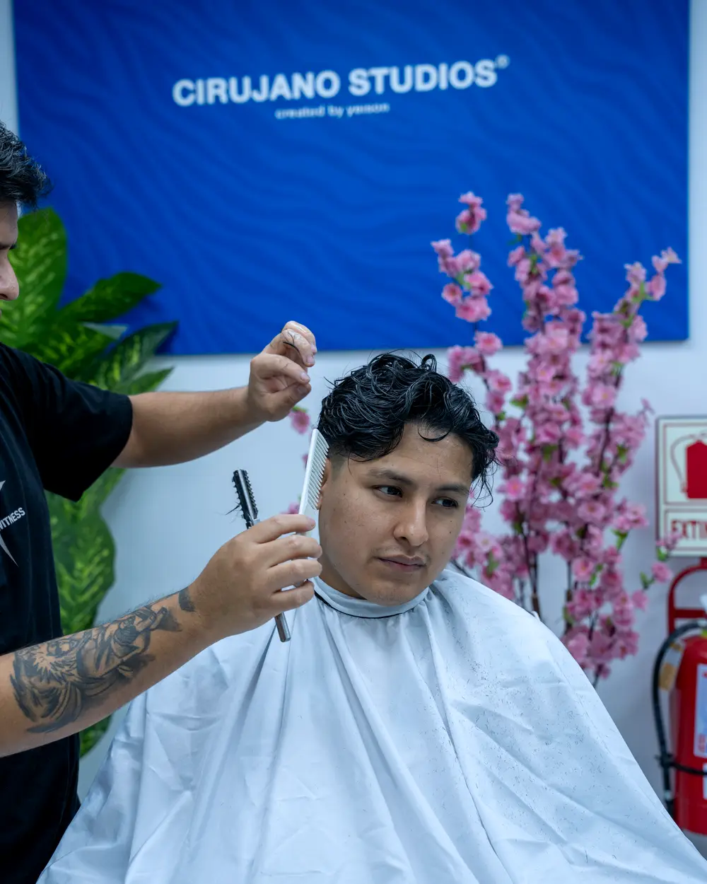 Barbería CIRUJANOS · La Casa Blanca en Lince, Lima — trabajo real del studio