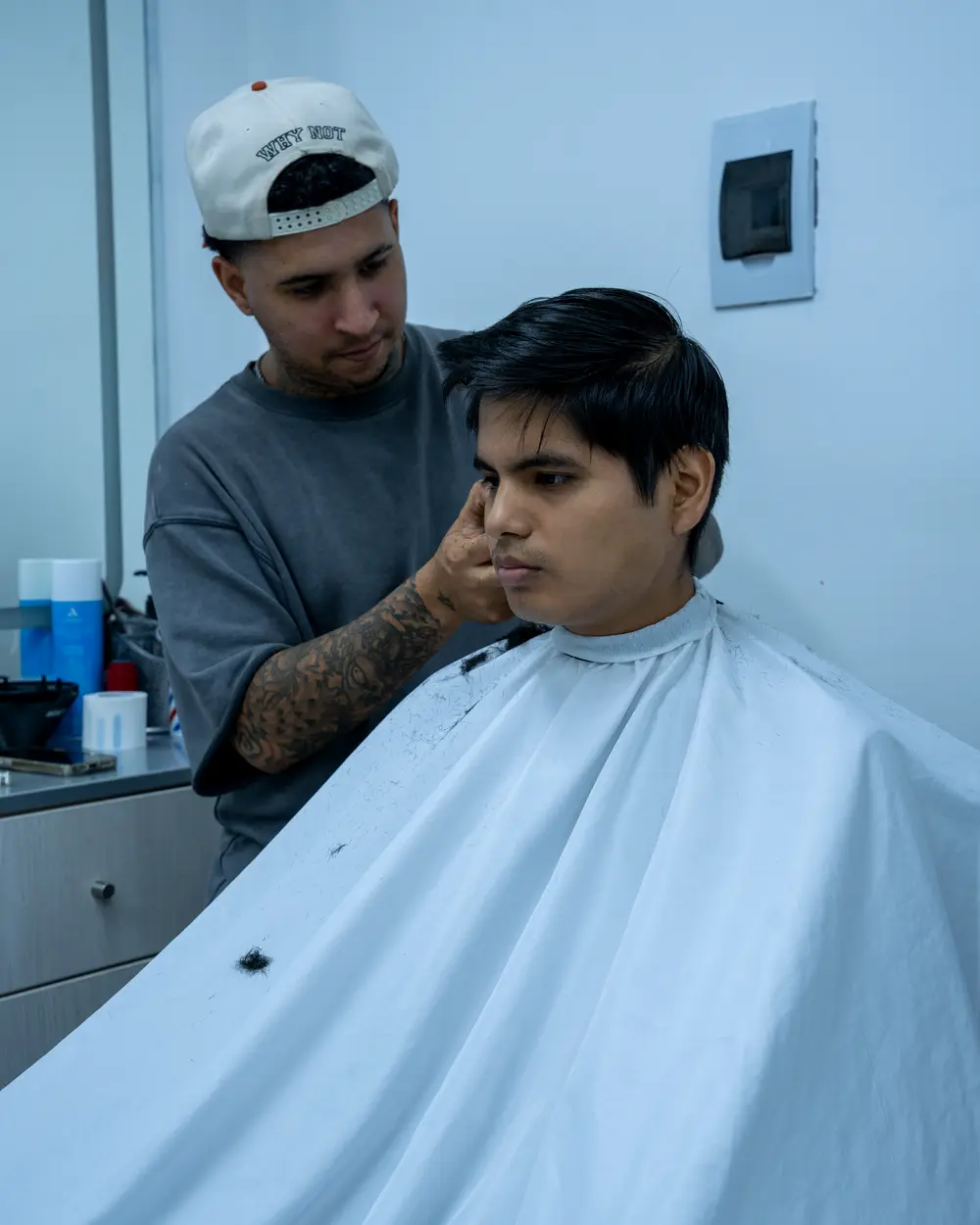 Barbería CIRUJANOS · La Casa Blanca en Lince, Lima — trabajo real del studio